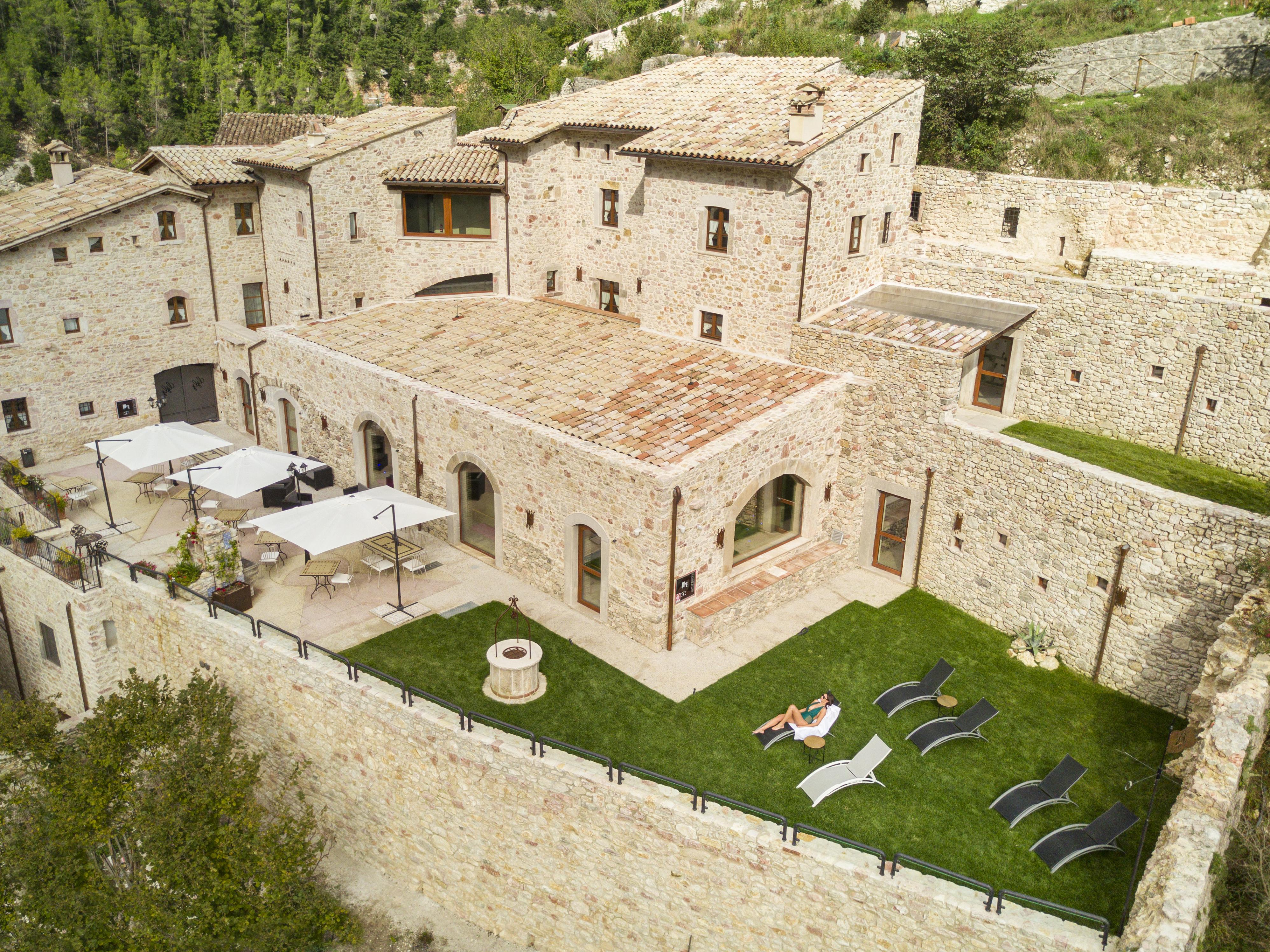Torre Del Nera Albergo Diffuso & Spa Scheggino Exteriör bild